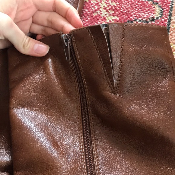 Brown Riding Boots - Picture 4 of 7